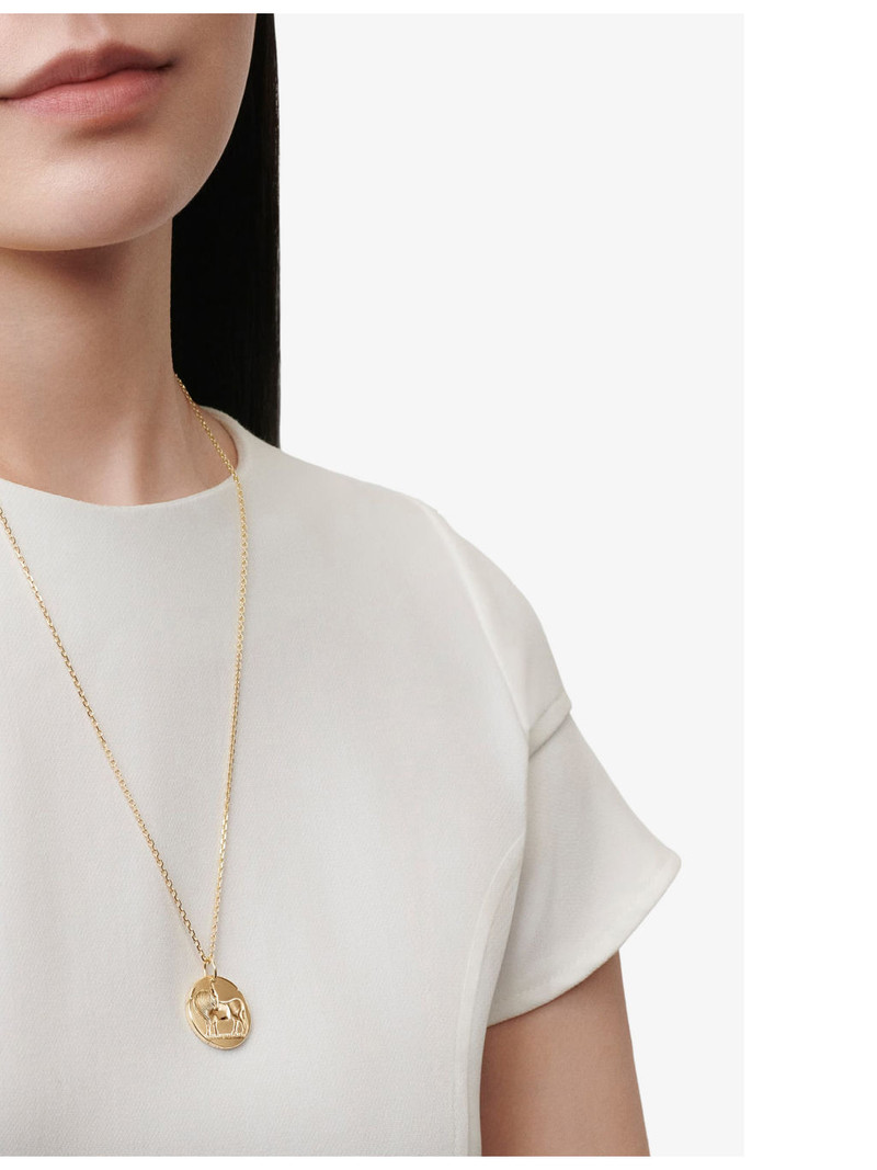 Van Cleef & Arpels Zodiaque Taurus 18ct yellow-gold medallion outlook