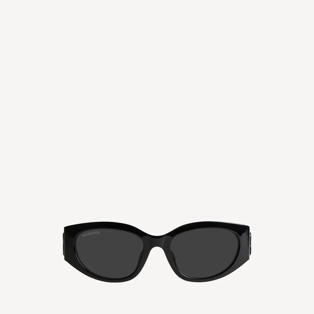 Women's Bossy Round Af Sunglasses in Black - 1