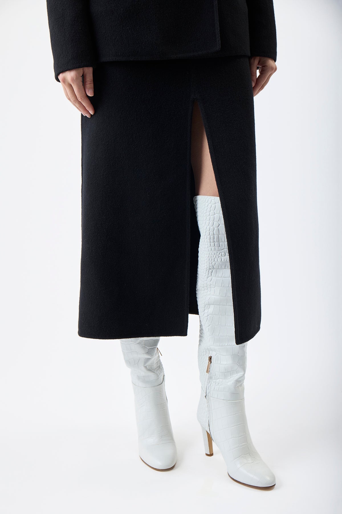 Morelos Skirt in Black Double-Face Recycled Cashmere - 6