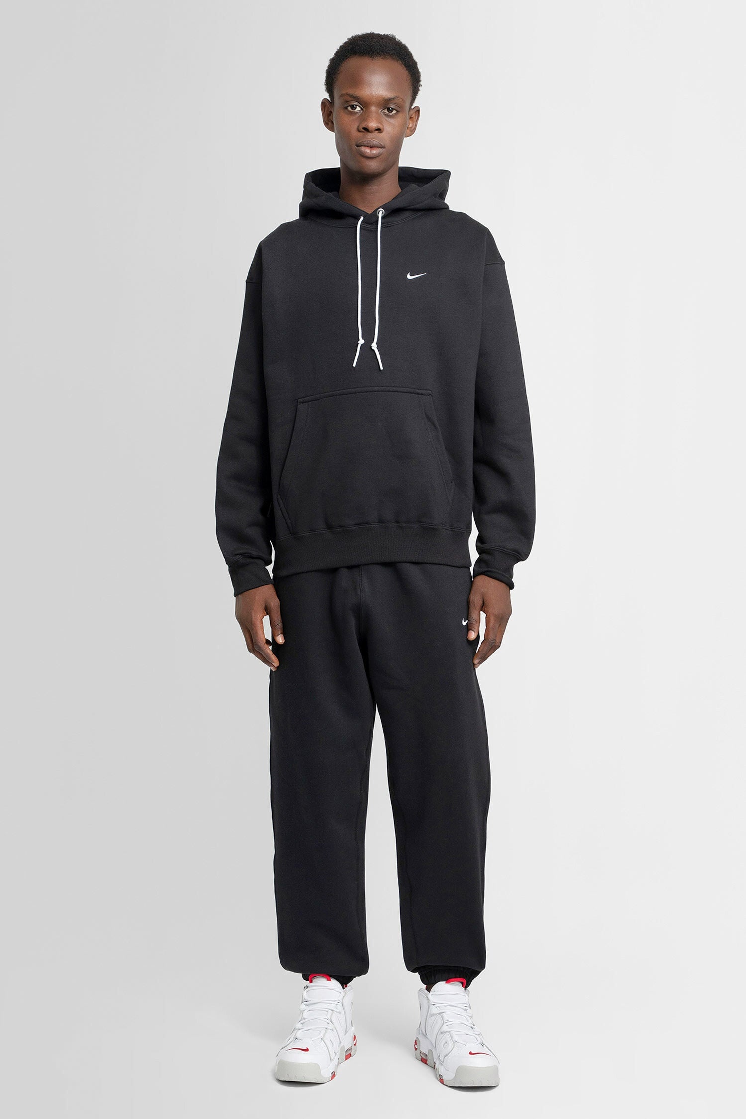 Solo-Swoosh-Fleece-Pants - 4