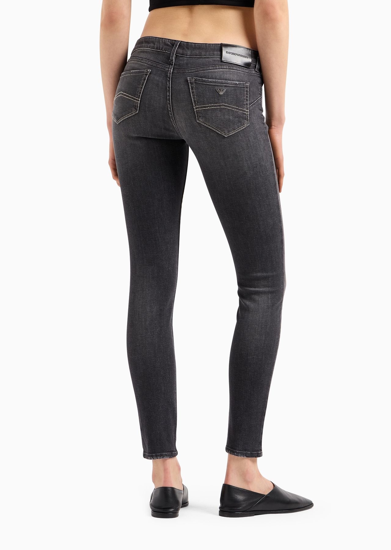 J23 Mid-rise, super-skinny jeans in a worn-look denim - 3