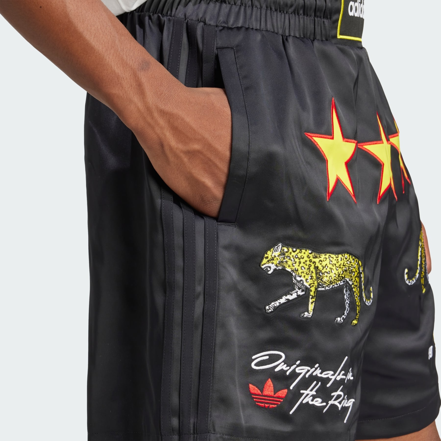 adidas Originals In The Ring Graphic Shorts - 6