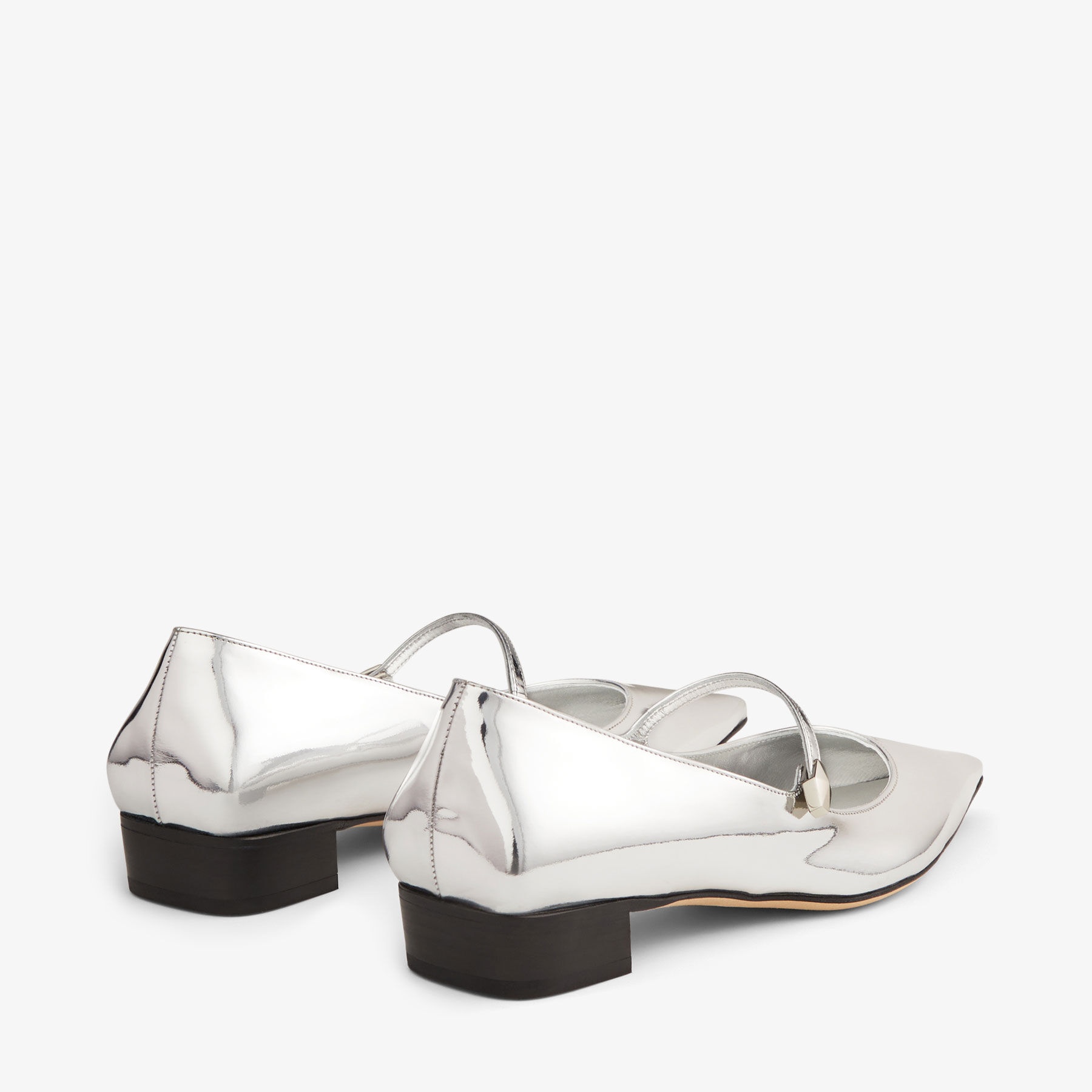 Carolyn Flat
Silver Liquid Metal Leather Flats - 6