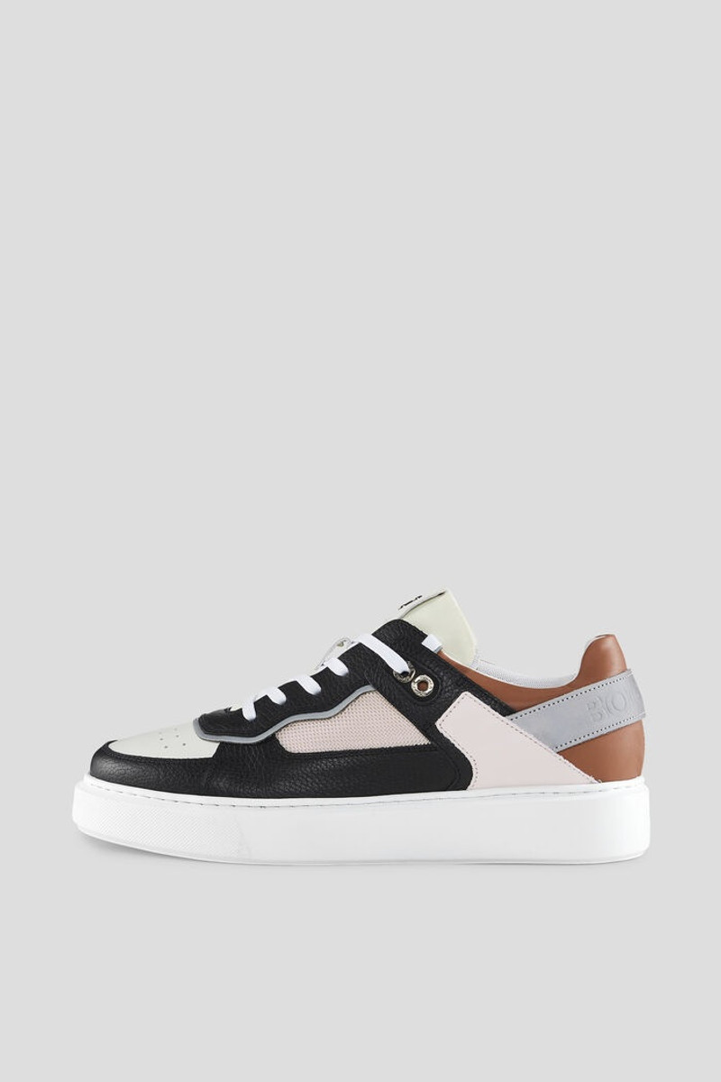 Philadelphia sneakers in Black/Off-white 1