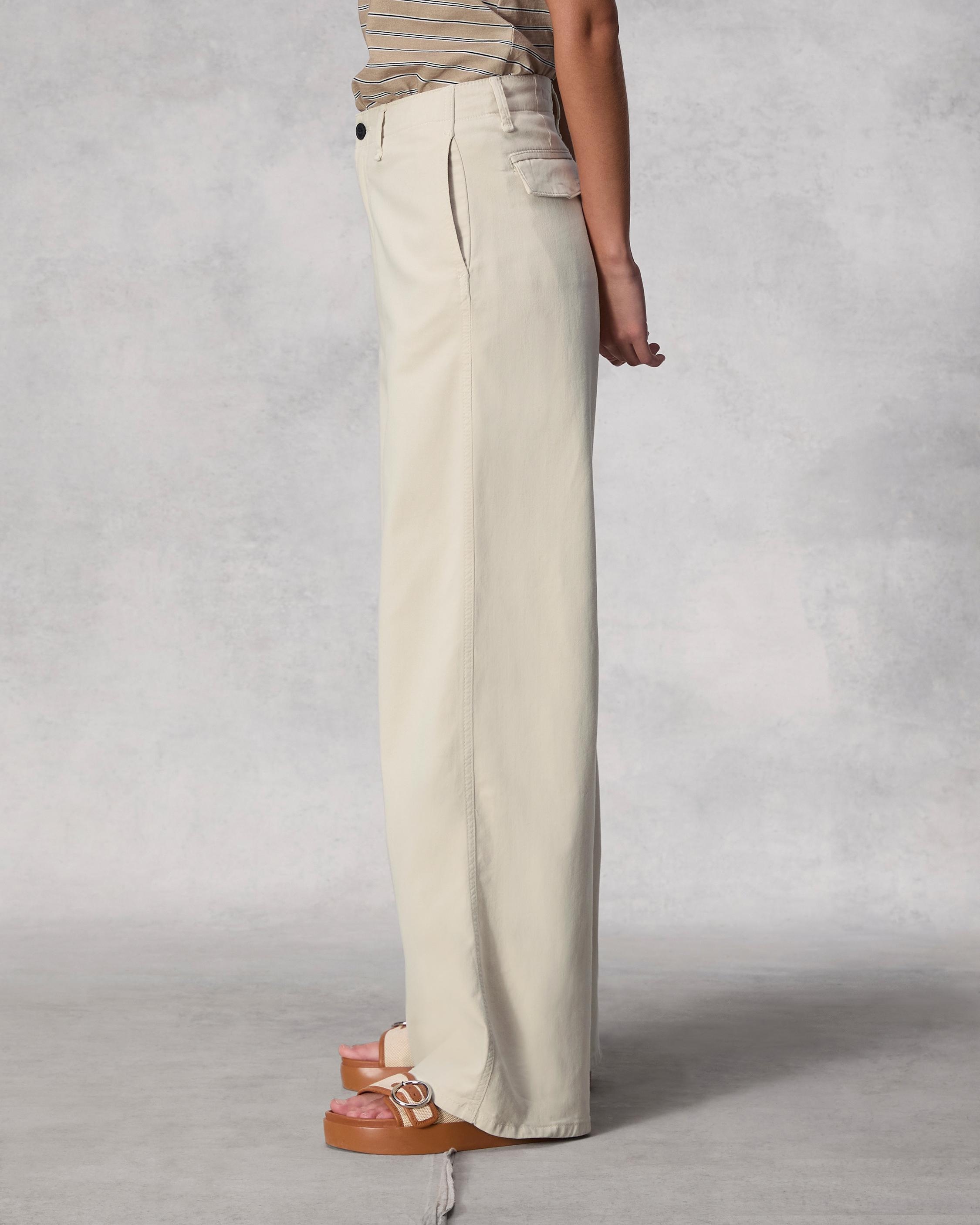 Sofie Wide-Leg Cotton Chino
Relaxed Fit - 3