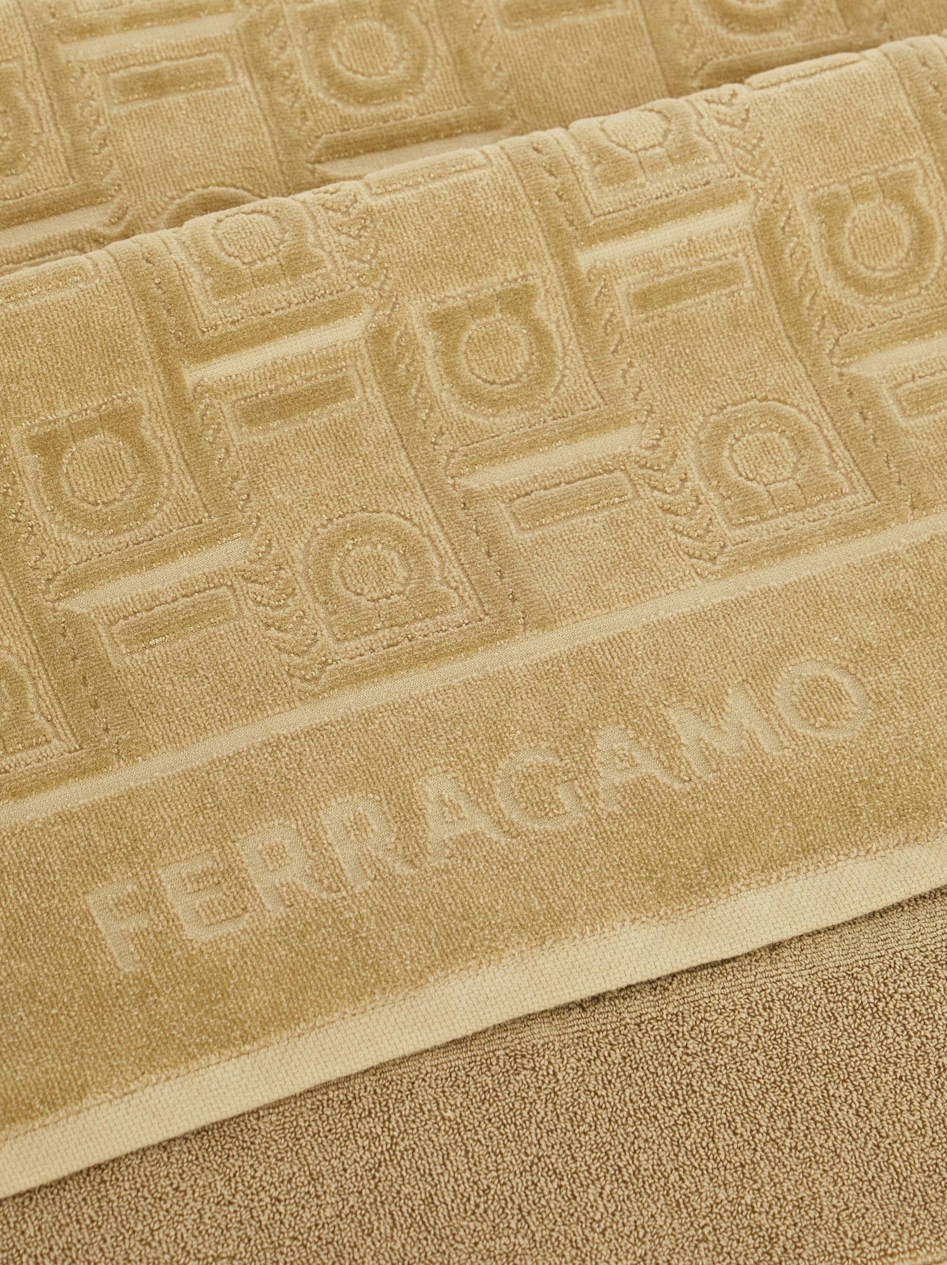 Ferragamo Monogram beach towel - 2