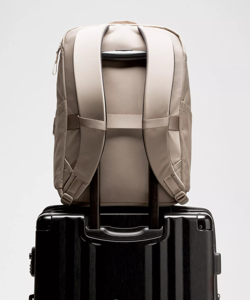 Everyday Backpack 21L 5