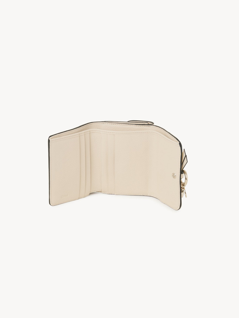 Chloé SMALL ALPHABET TRIFOLD IN GRAINED & SHINY LEATHER outlook