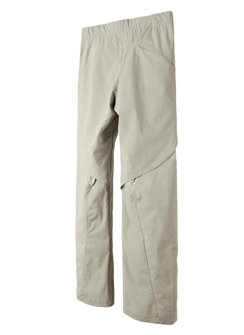 6.0 TECHNICAL PANTS CENTER (WARM GREY) 3