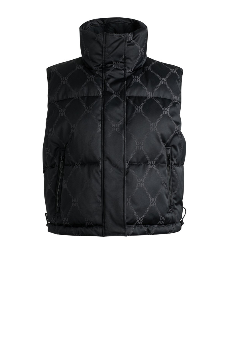 WATER-REPELLENT GILET WITH SIGNATURE CHAIN JACQUARD 1