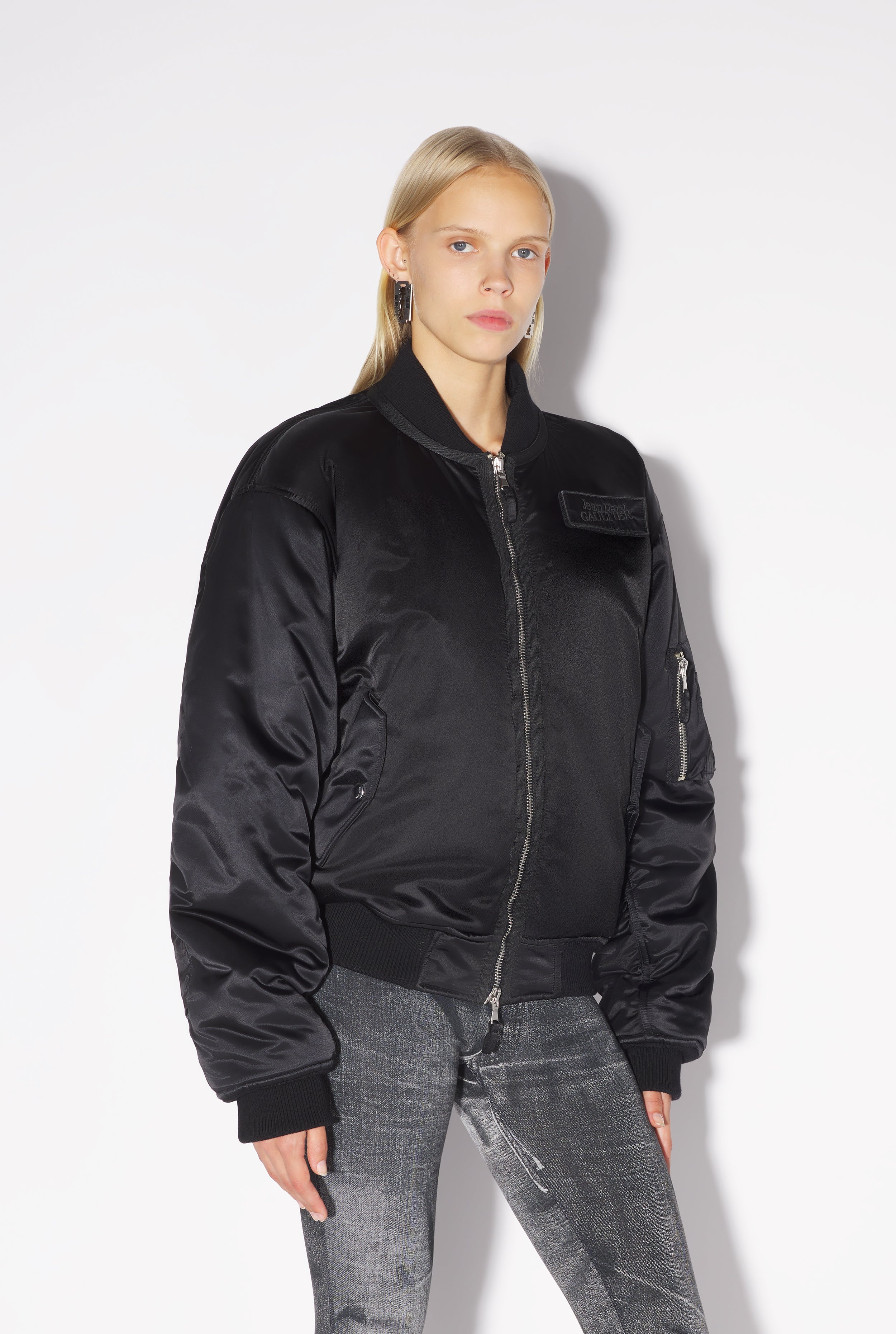 THE BOMBER JACKET - 9