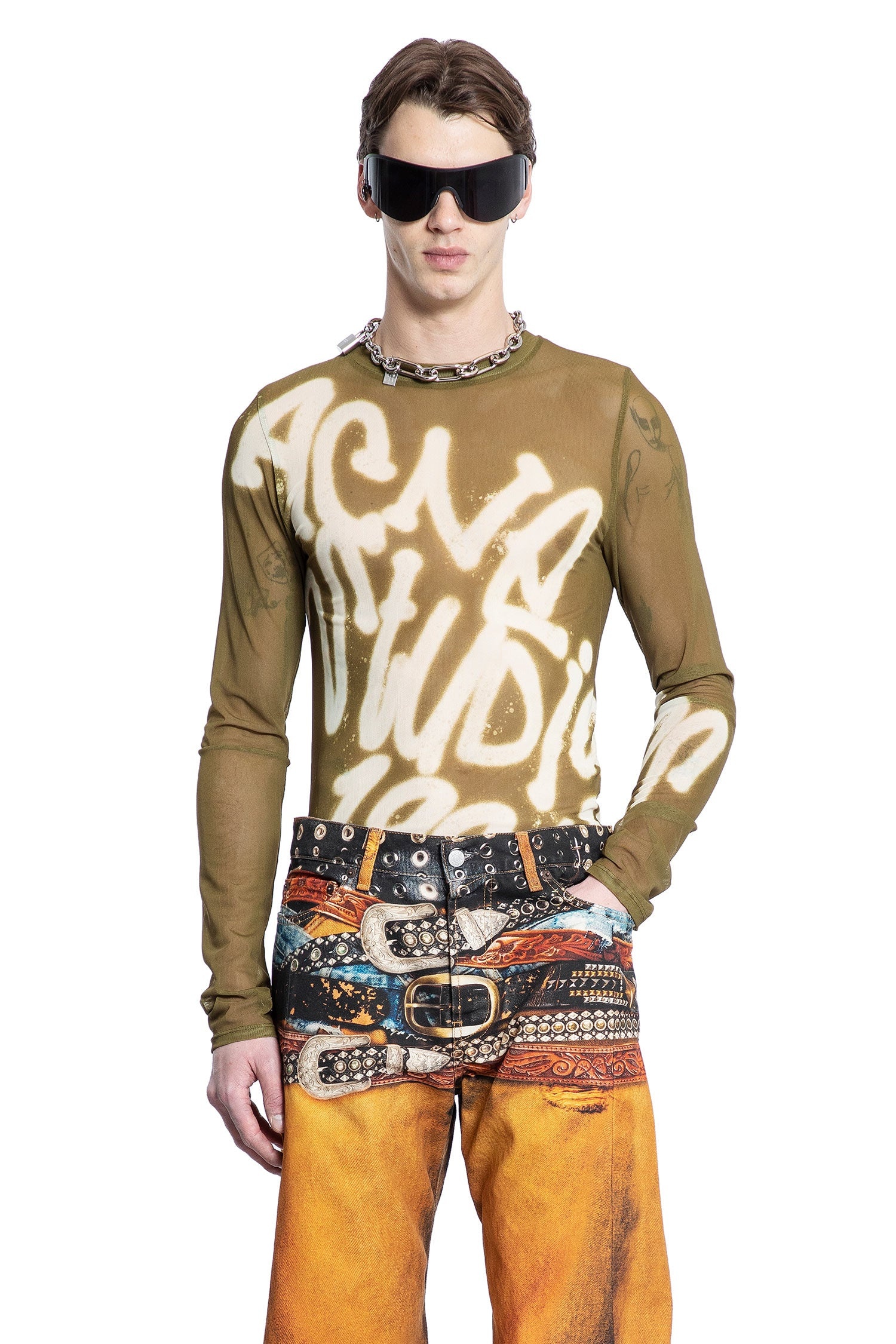 Sprayed-Logo-Long-Sleeve-T-Shirt - 5