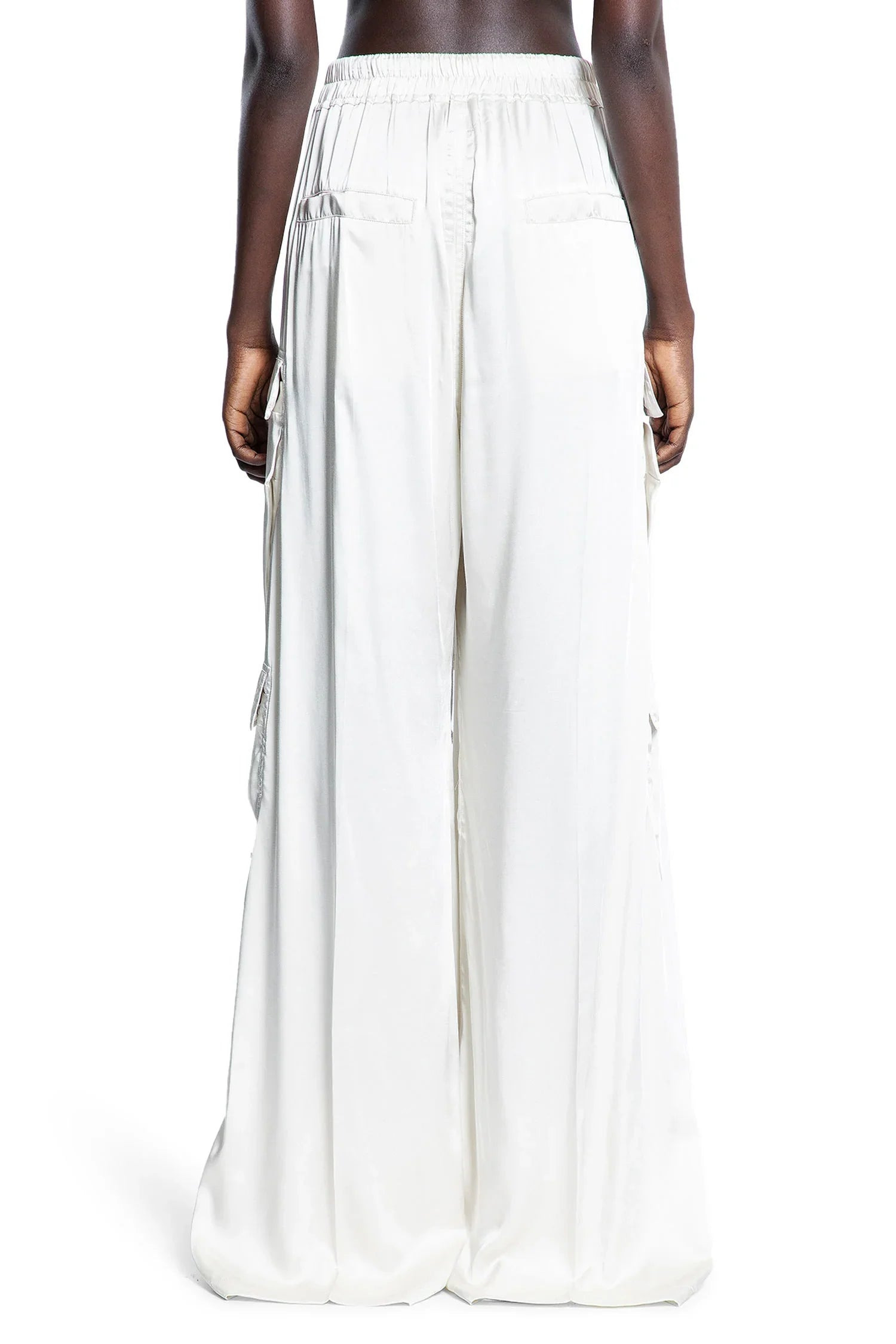 Hollywood-Cargobelas-In-Washed-Charmeuse - 3