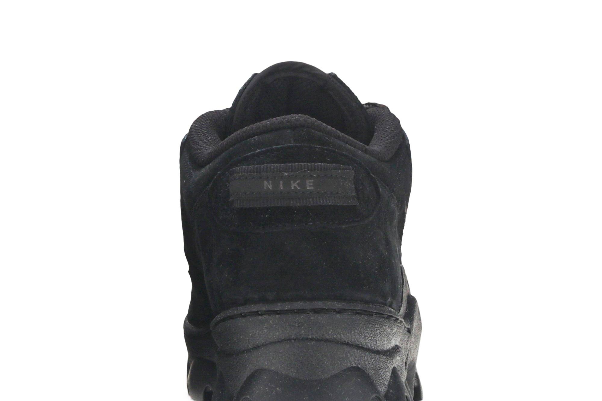 Nike Wmns Lahar Low 'Triple Black' | goat | REVERSIBLE