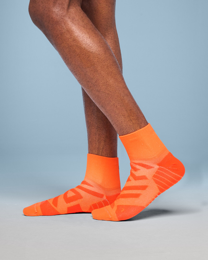 On Performance Mid Sock outlook