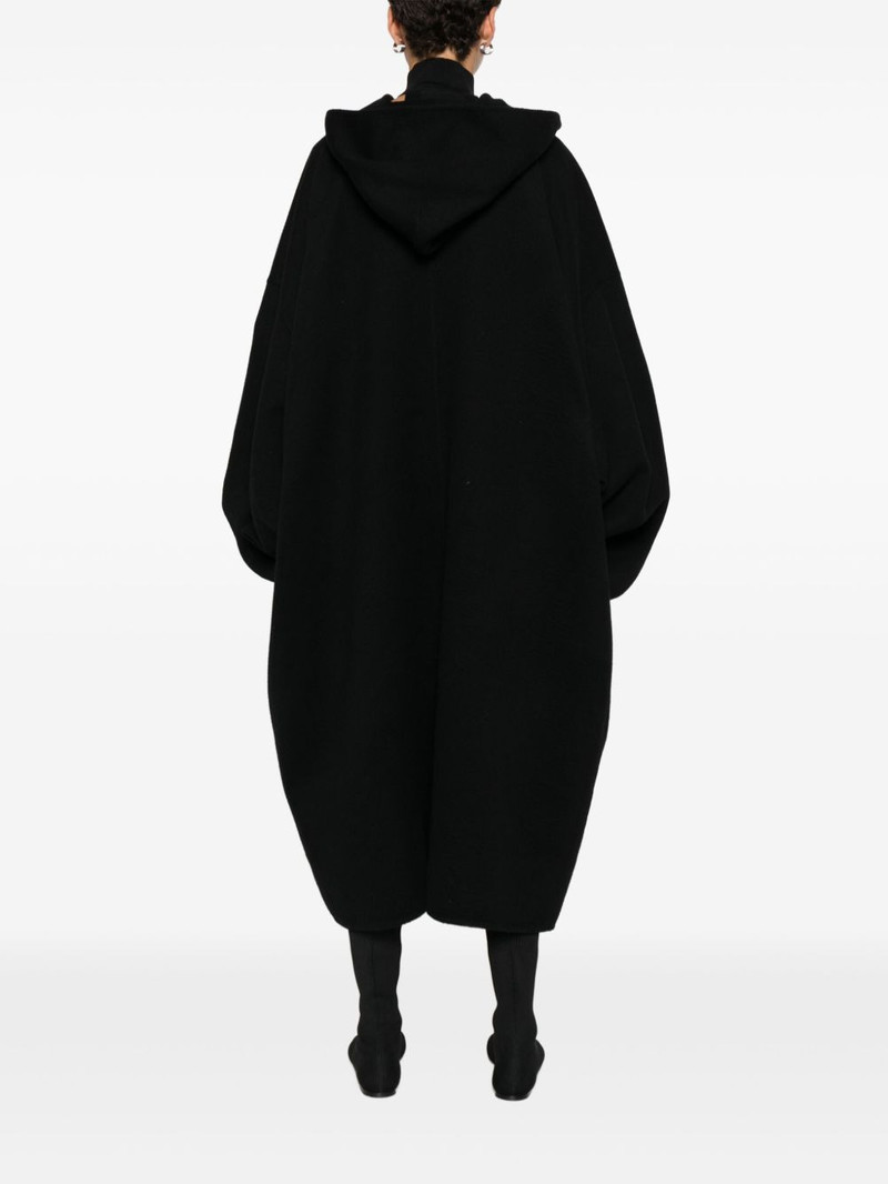 wide-collar coat 4