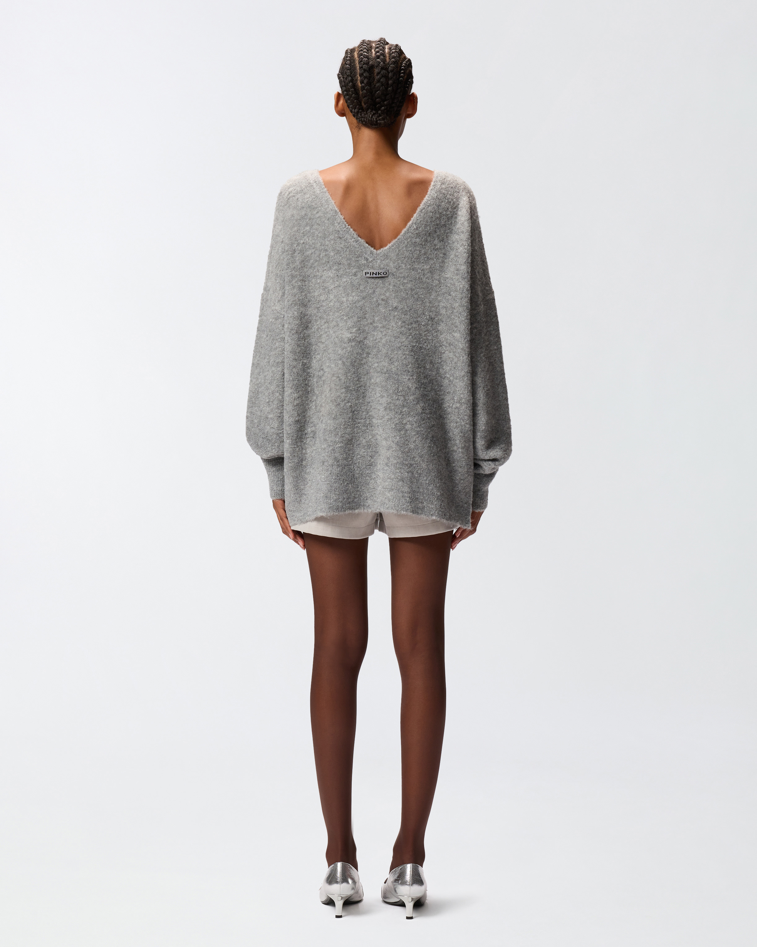 COMFORT WOOL SWEATER WITH EMBROIDERY ON THE NECKLINE - 4
