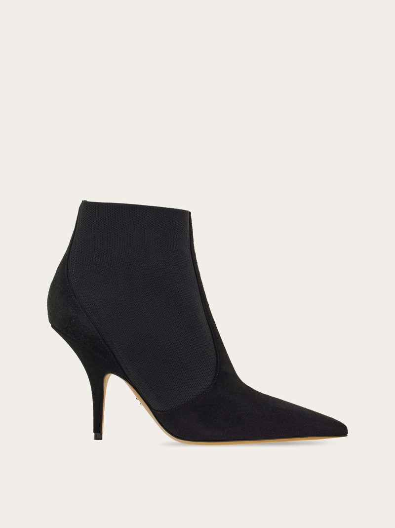 Ankle boot with graphic detail 1
