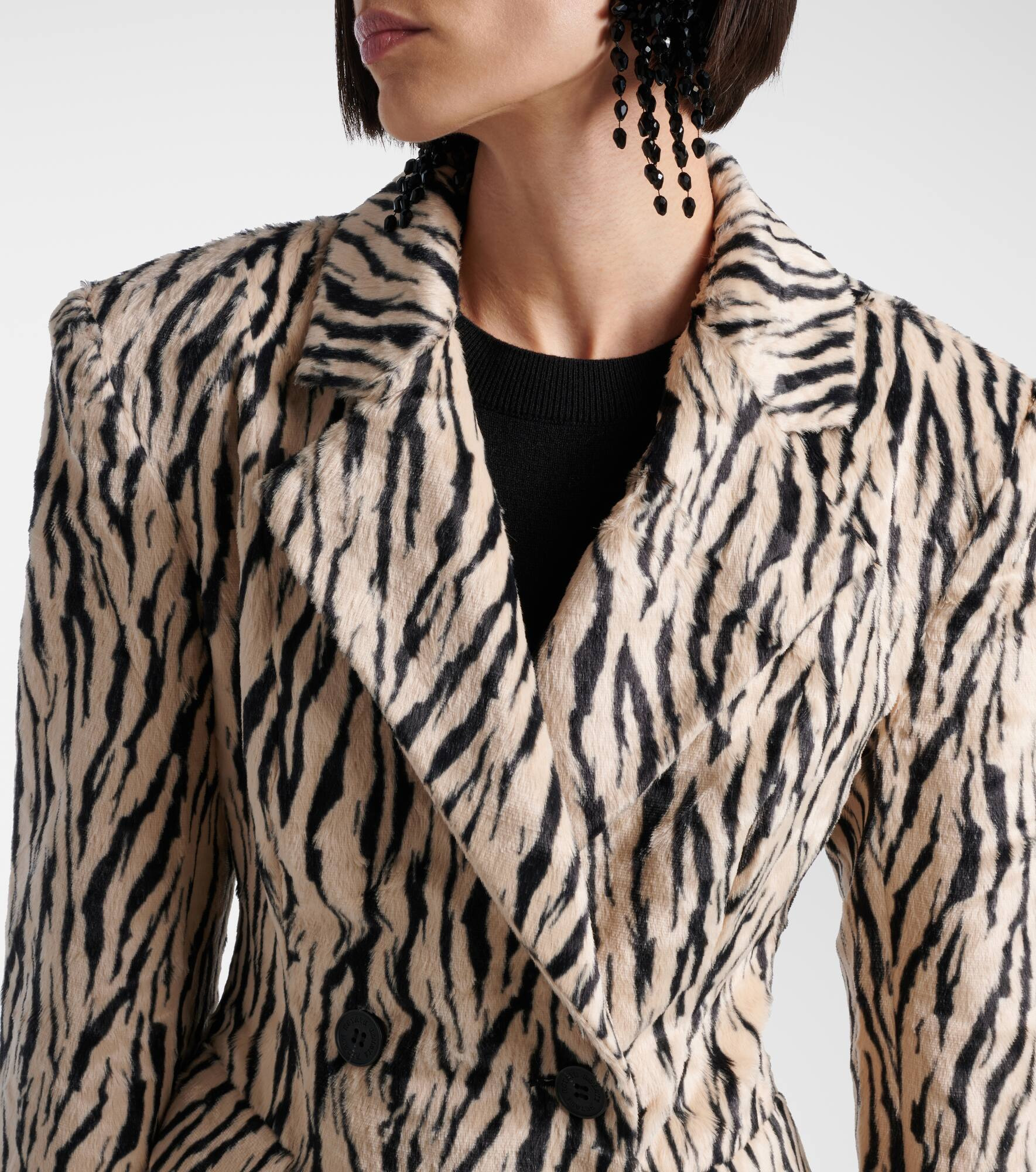 Printed double-breasted faux fur coat - 4