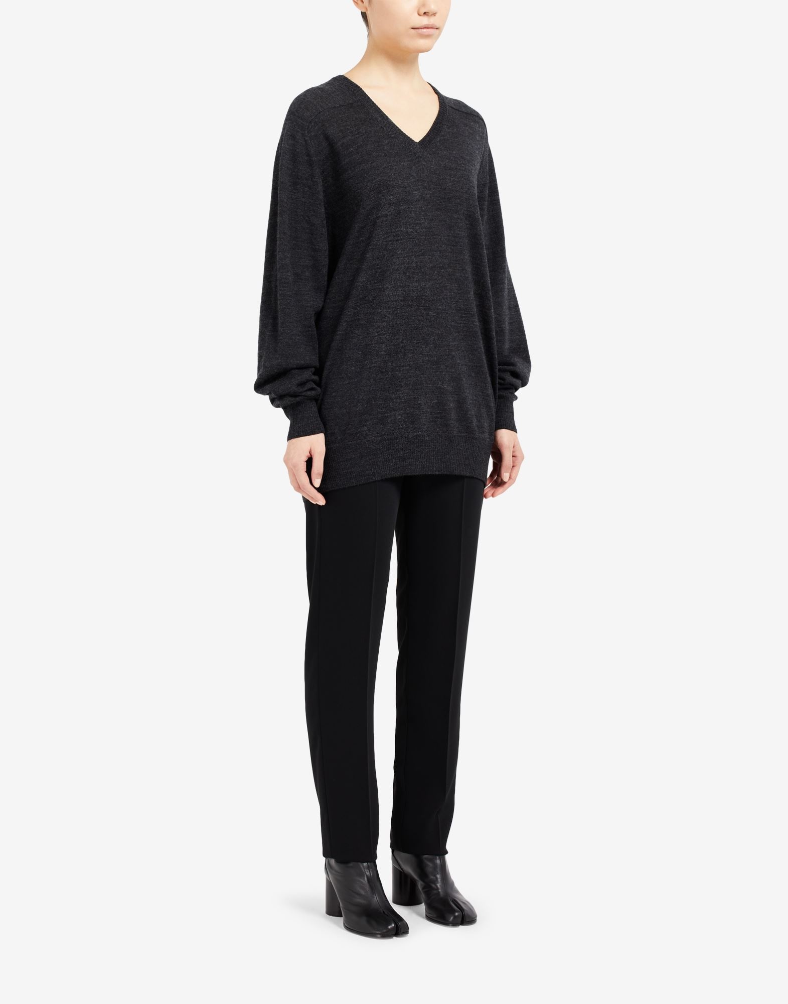 V-neck sweater - 3