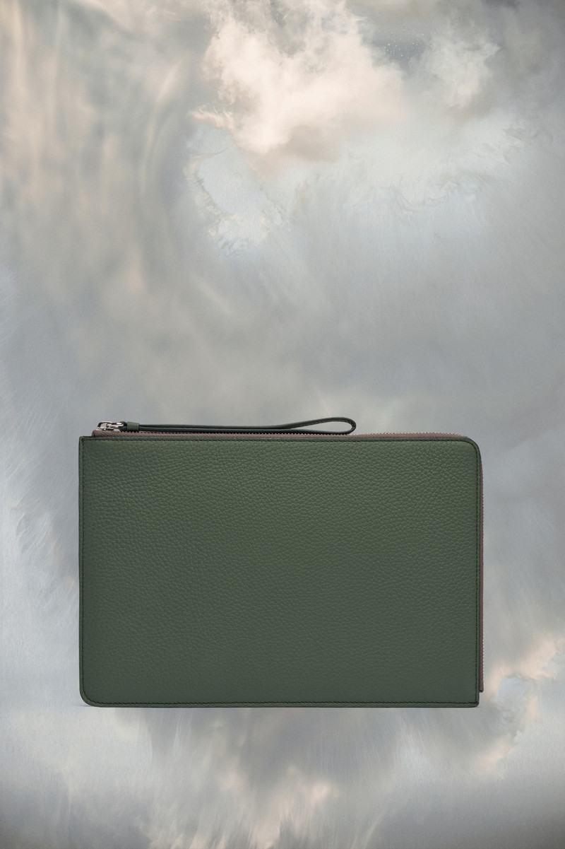 Four stitches pouch 4