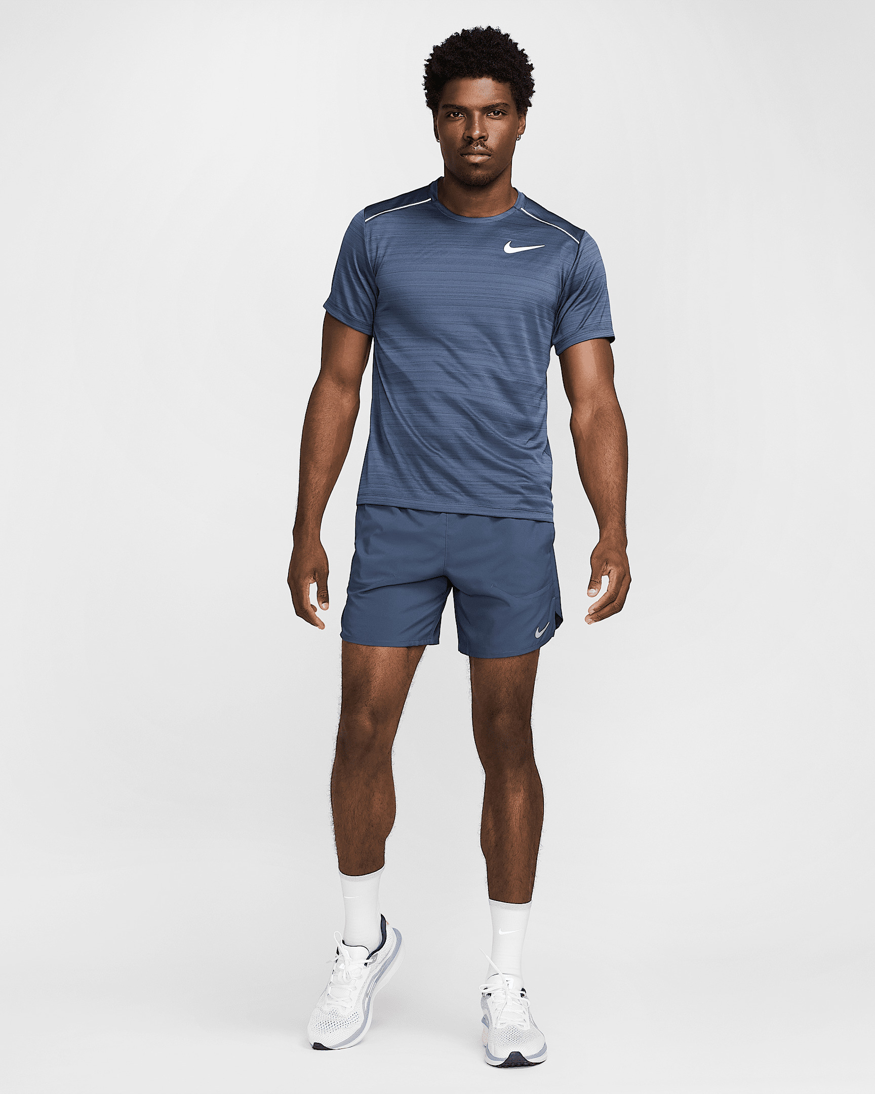 Nike Stride Men's Dri-FIT 7" 2-in-1 Running Shorts - 8