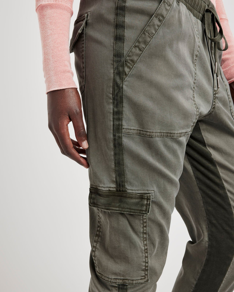Splendid Jaclyn Jogger outlook