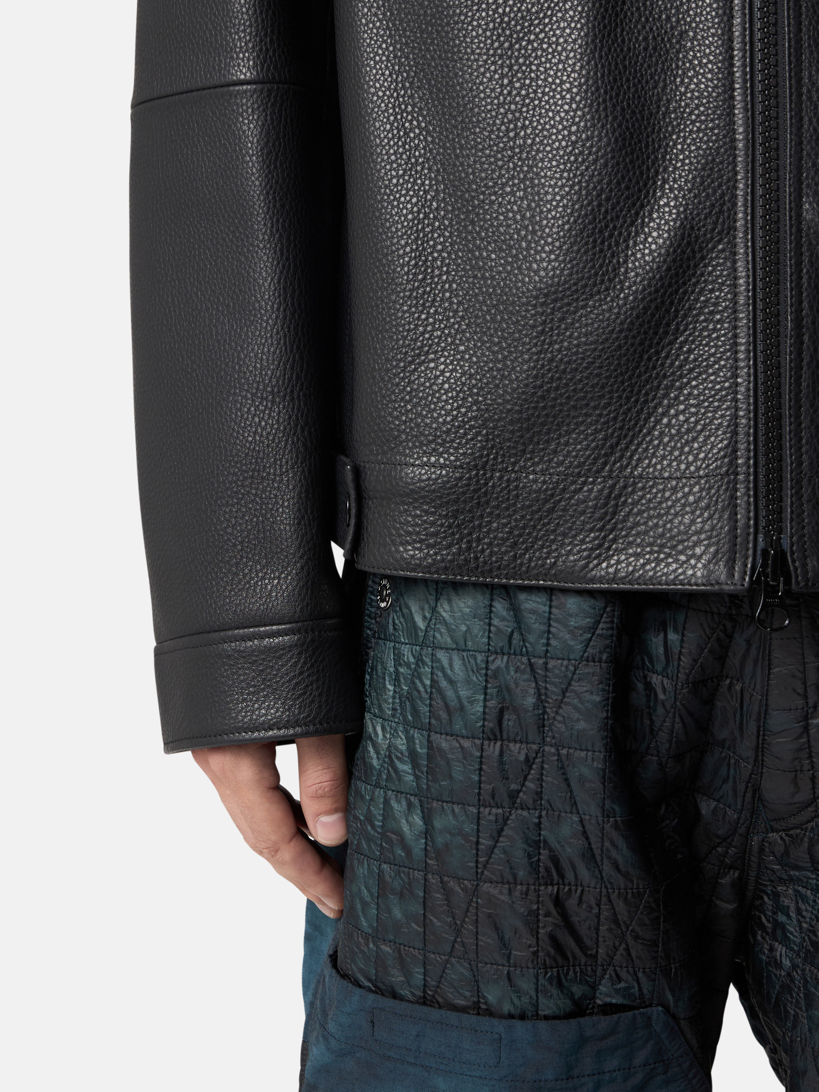 0100002 MATT GRAIN LEATHER - 6