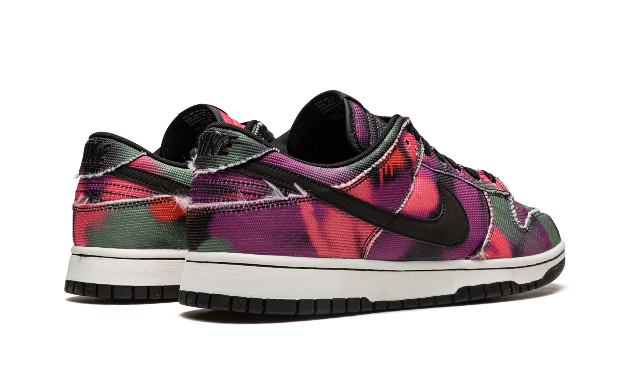 Dunk Low Retro PRM "Graffiti" - 3