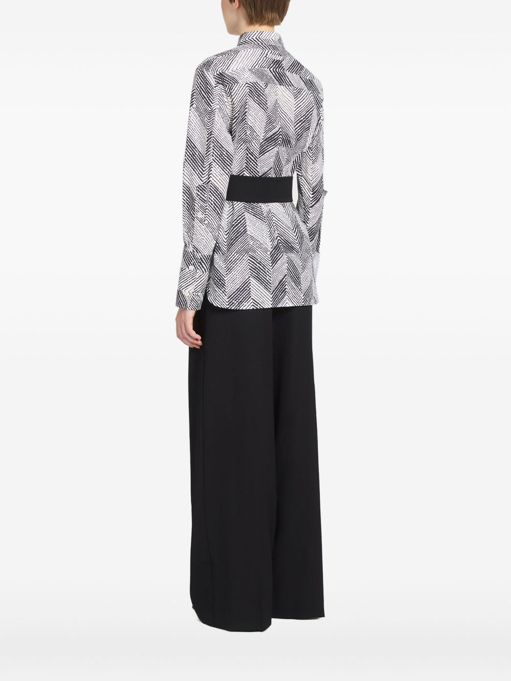 chevron-patterned belted shirt - 3
