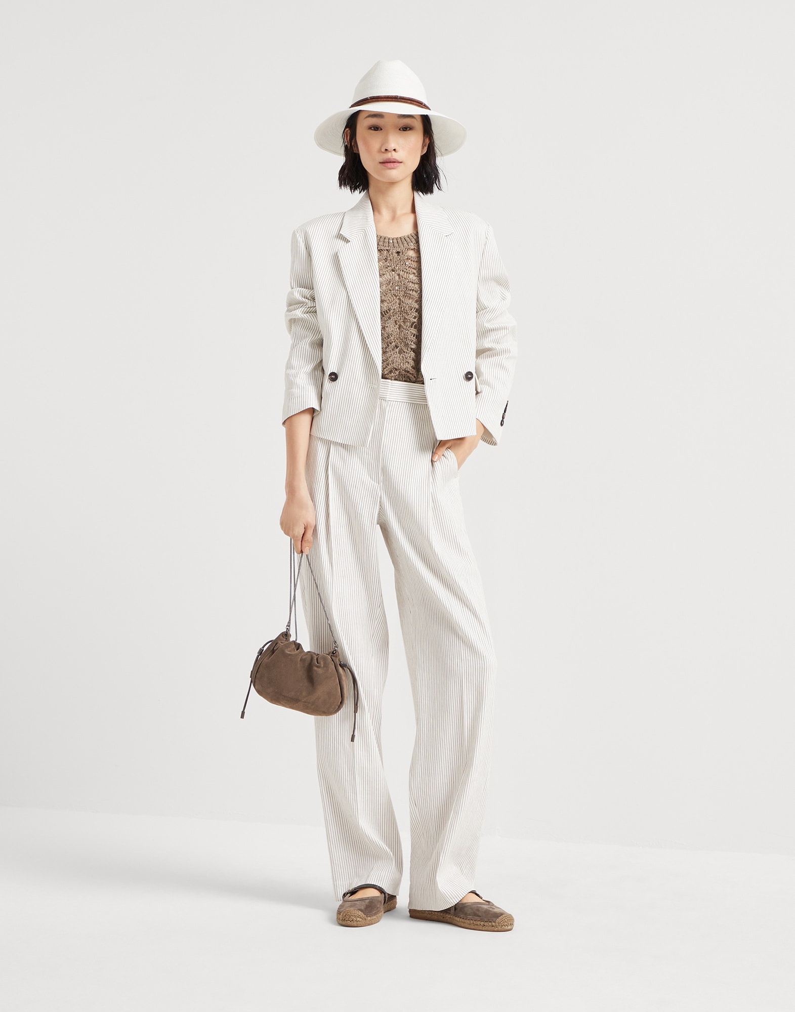 Comfort linen and cotton chalk stripe twill cropped blazer with monili - 5