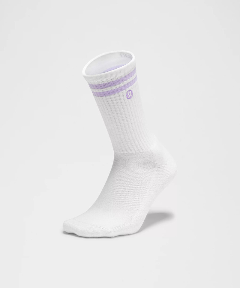 Unisex Daily Essential Crew Socks *Stripe 3