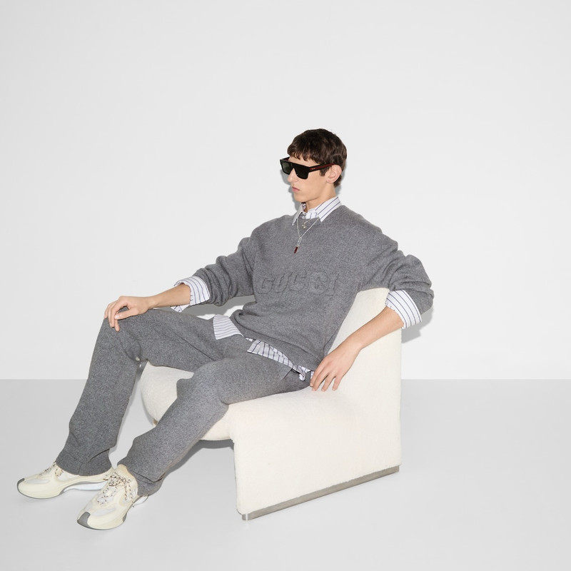 Embroidered wool knit sweater 6