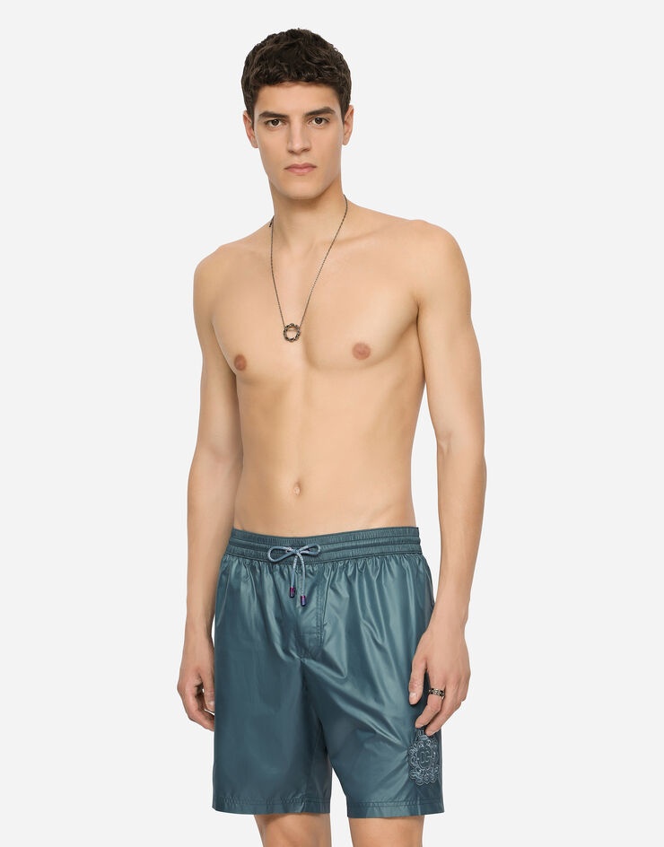 Mid-length swim trunks with heraldic patch - 4