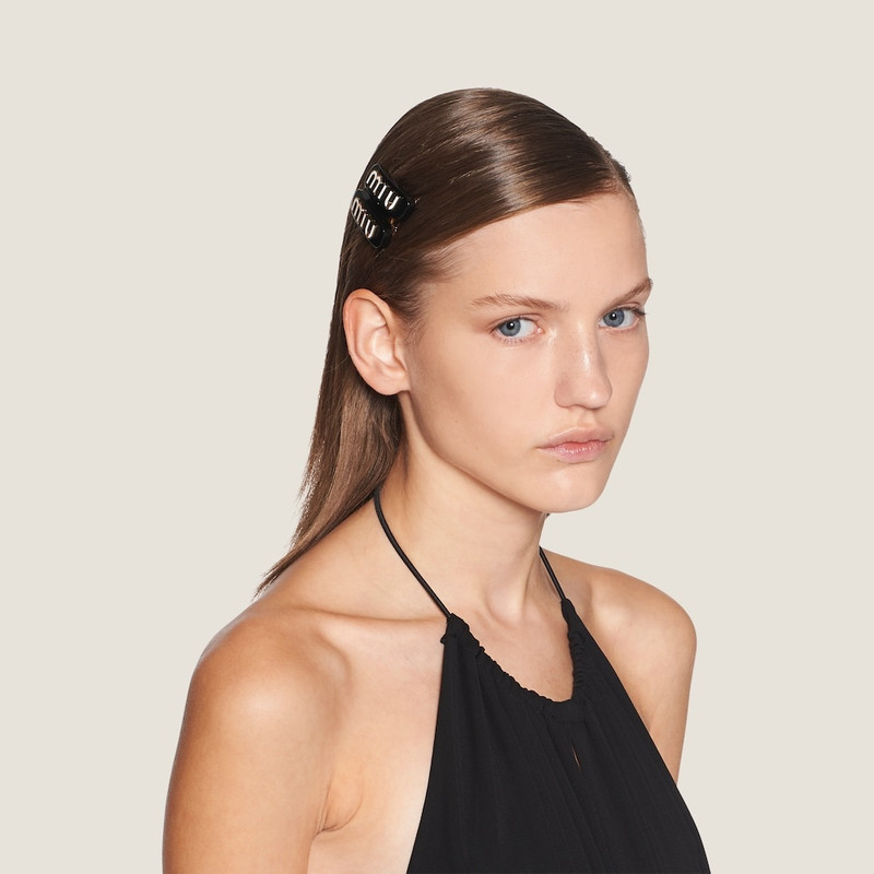 Miu Miu Plexiglas and metal hair clips outlook