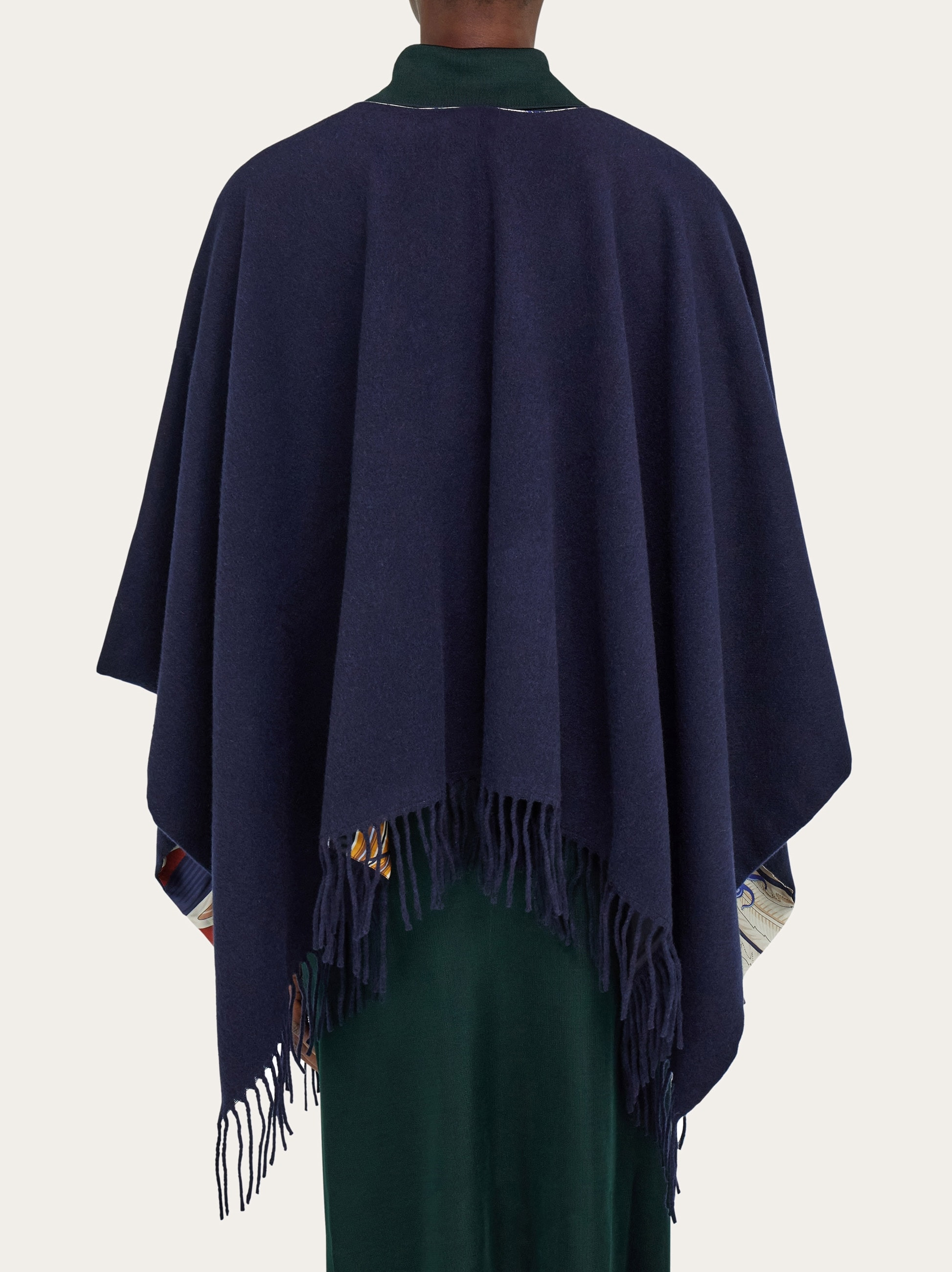 Cashmere and silk reversible cape - 8