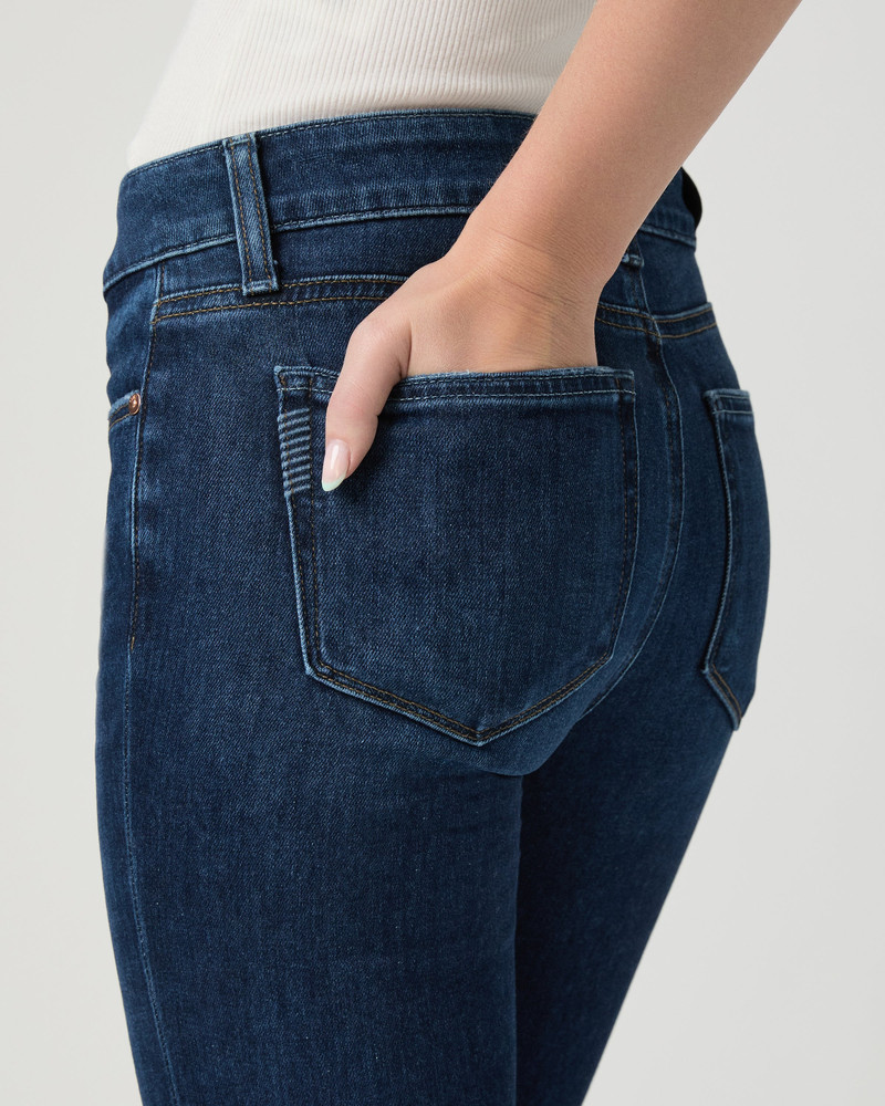 Manhattan 32" Bootcut Jean 5