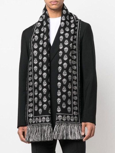 Alexander McQueen skull-knit fringed scarf outlook