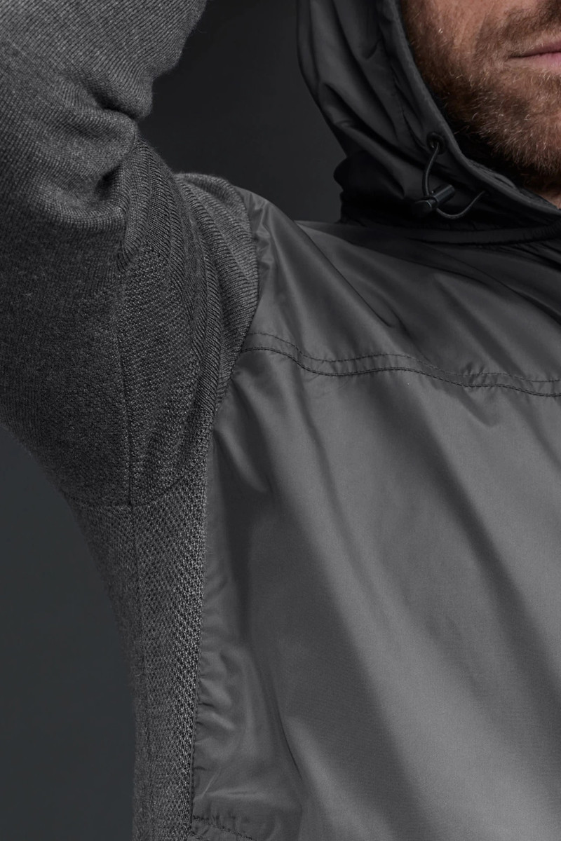 WINDBRIDGE HOODY BLACK LABEL 5