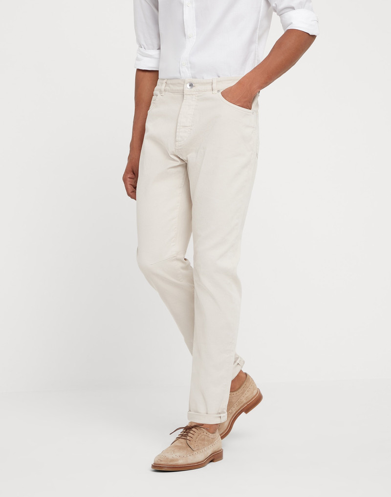 Garment-dyed comfort denim leisure fit five-pocket trousers 1