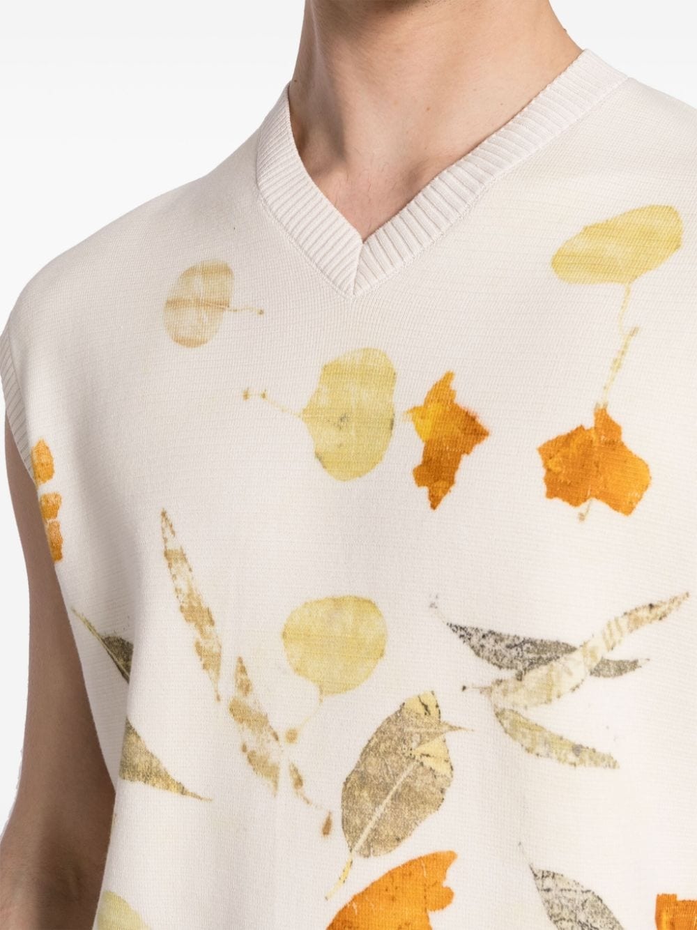 graphic-print knitted vest - 5