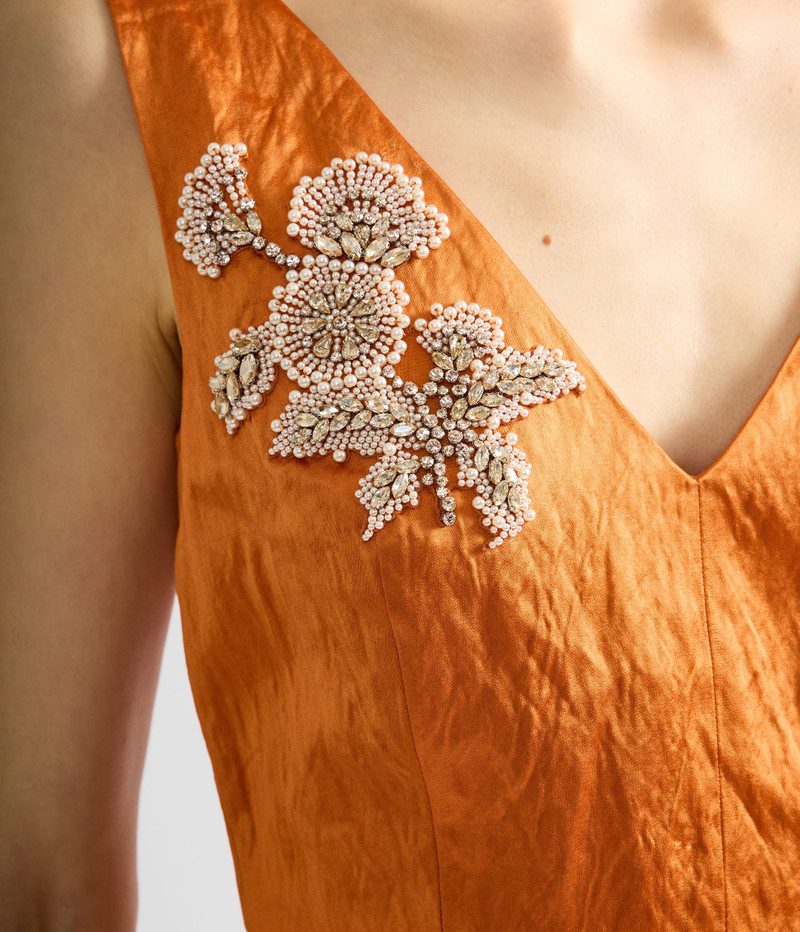 EMBELLISHED TEXTURED SATIN MIDI PENCIL DRESS 5