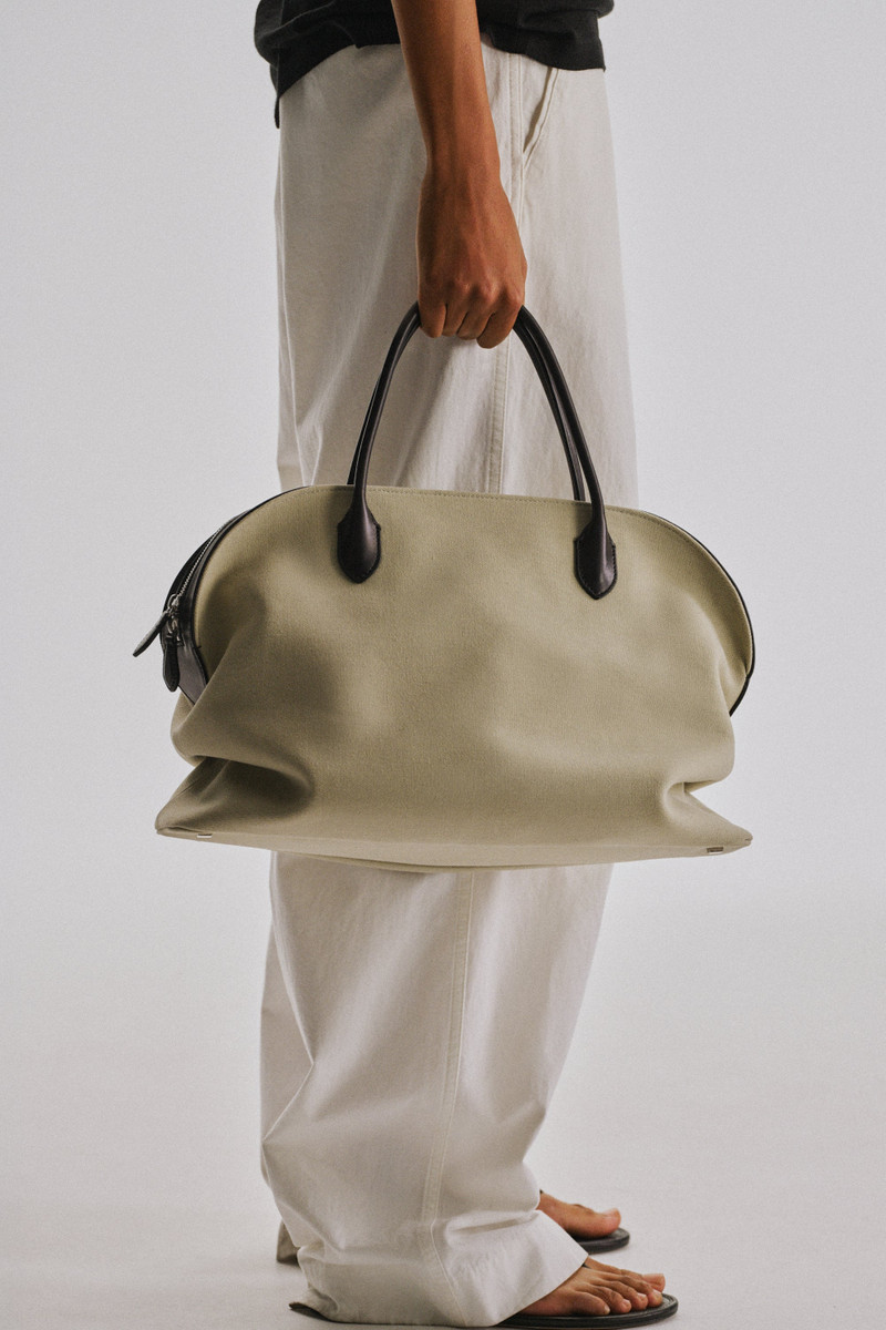 Agnes 15 Canvas Bag 5