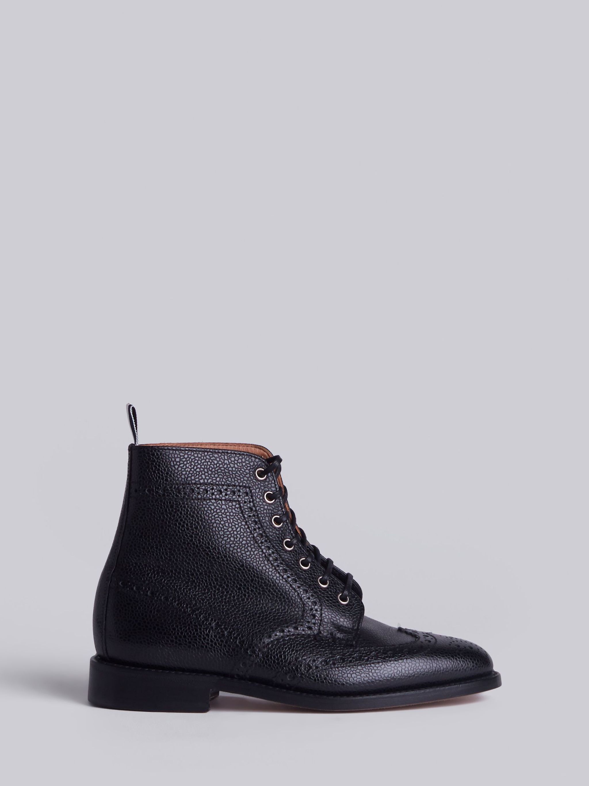 Wingtip Brogue Boot With Leather Sole In Black Pebble Grain - 1