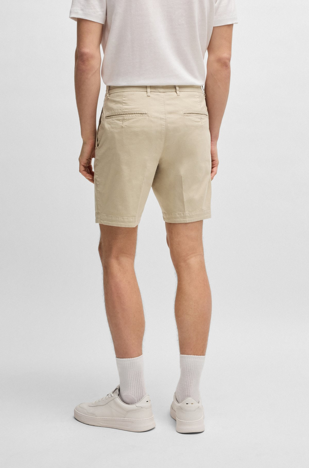 SLIM-FIT SHORTS IN STRETCH-COTTON TWILL - 4