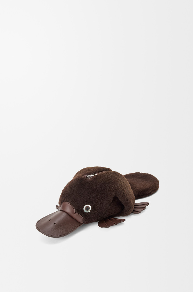 Platypus bag in shearling 4