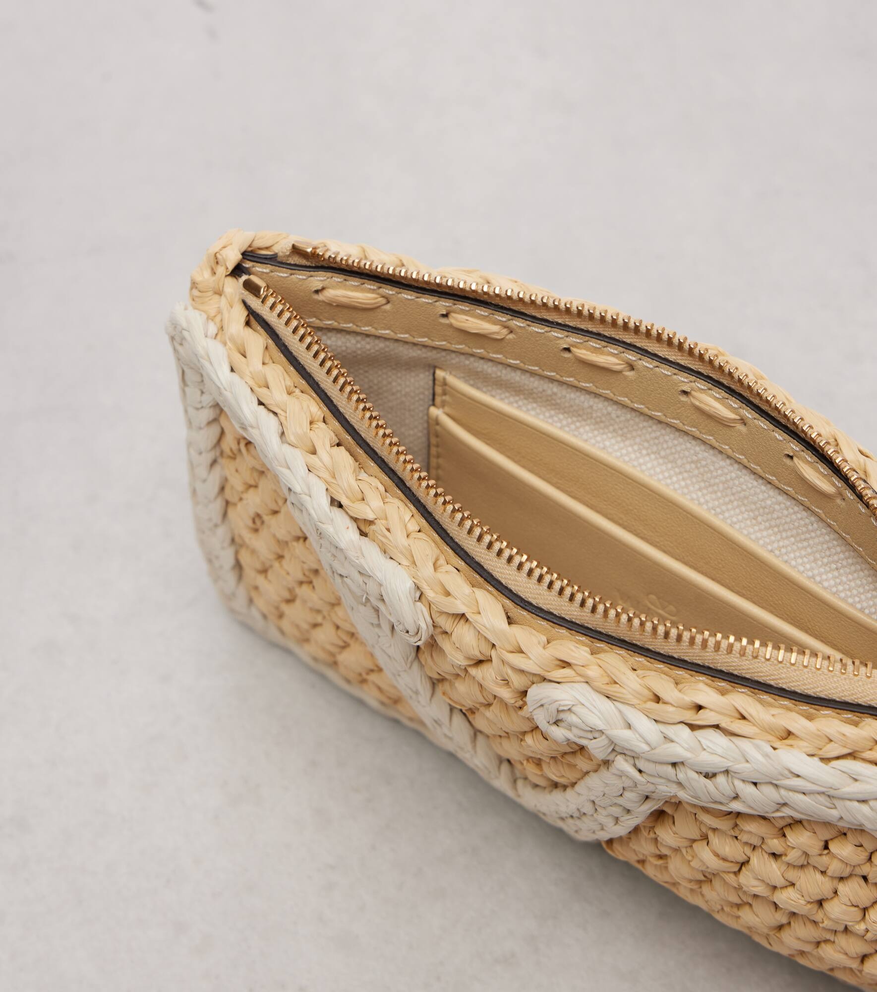 Viva Superstar Small crochet clutch - 3
