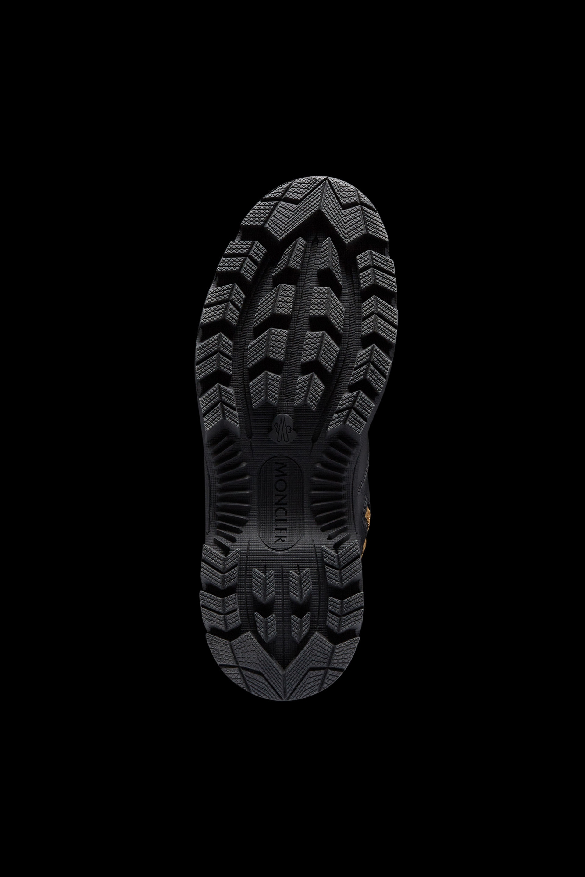 【MONCLER】Larue バックル レースアップ ブーツ Moncler Larue Buckle Lace-Up Boots | REVERSIBLE