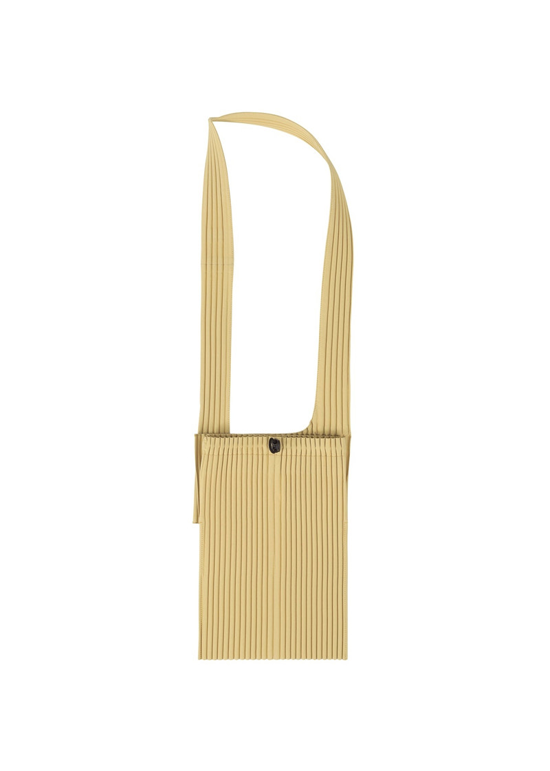 ISSEY MIYAKE POCKET 1 BAG outlook