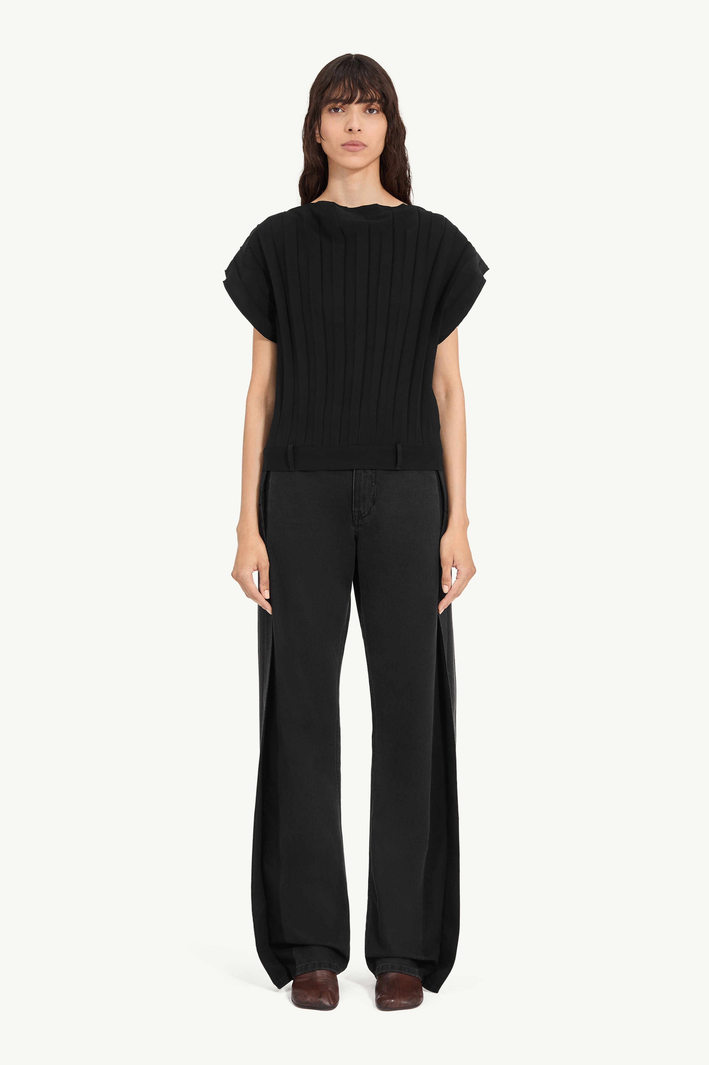 Pleated sleeveless top - 2